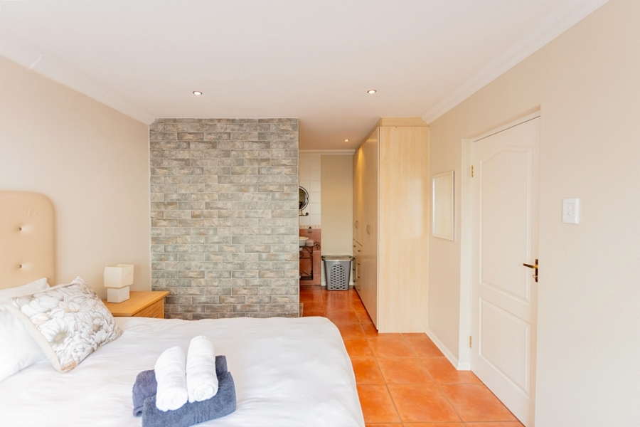 5 Bedroom Property for Sale in Waterfront Western Cape